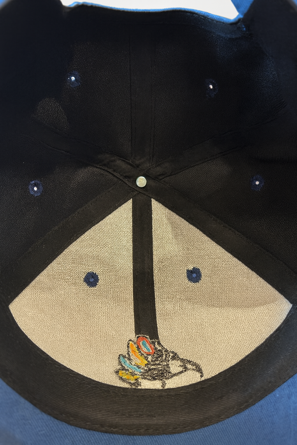 GORRA BLUE CON LOGO DE JUAN DE LASCURAIN