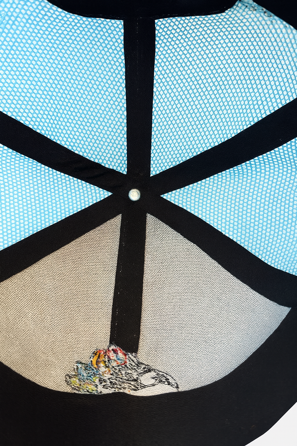 GORRA AMARILLA CON LOGO DE JUAN DE LASCURAIN